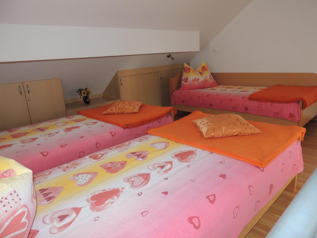 Apartments And Rooms Tavcar Μπλεντ Δωμάτιο φωτογραφία