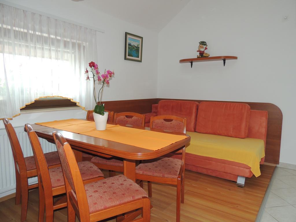 Apartments And Rooms Tavcar Μπλεντ Δωμάτιο φωτογραφία