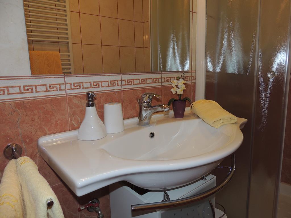 Apartments And Rooms Tavcar Μπλεντ Δωμάτιο φωτογραφία