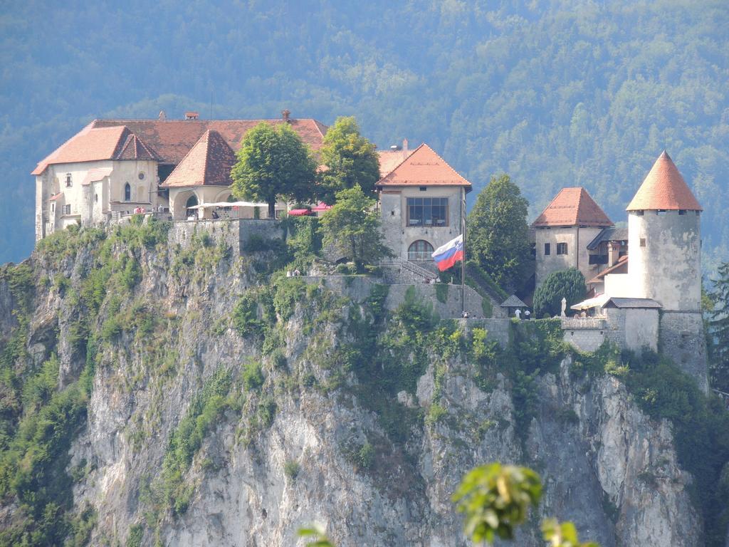Apartments And Rooms Tavcar Μπλεντ Εξωτερικό φωτογραφία